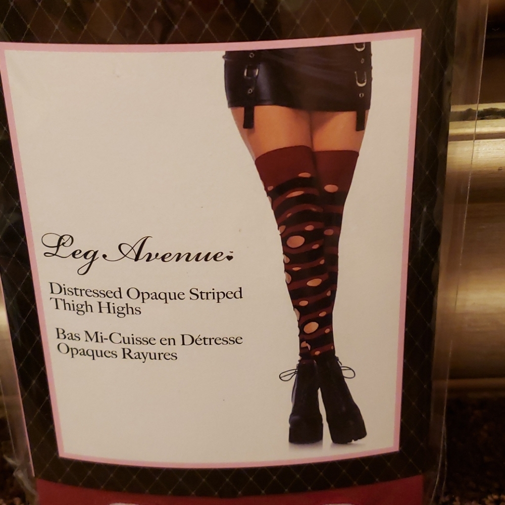COPY - COPY - Legs Avenue burgundyI thigh highs